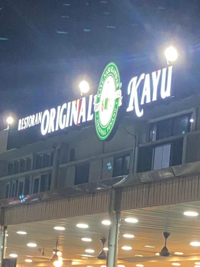 6 Pax 1 Bedroom Near Usm Spice Arena Pantai Specialist Airport Bayan Lepas Zewnętrze zdjęcie